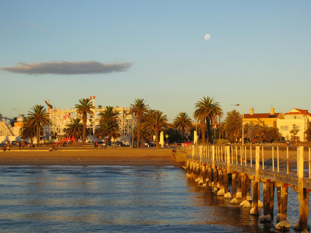 Sunset-and-moonrise-over-St-Kilda-Melbourne-May-2020-1024x768
